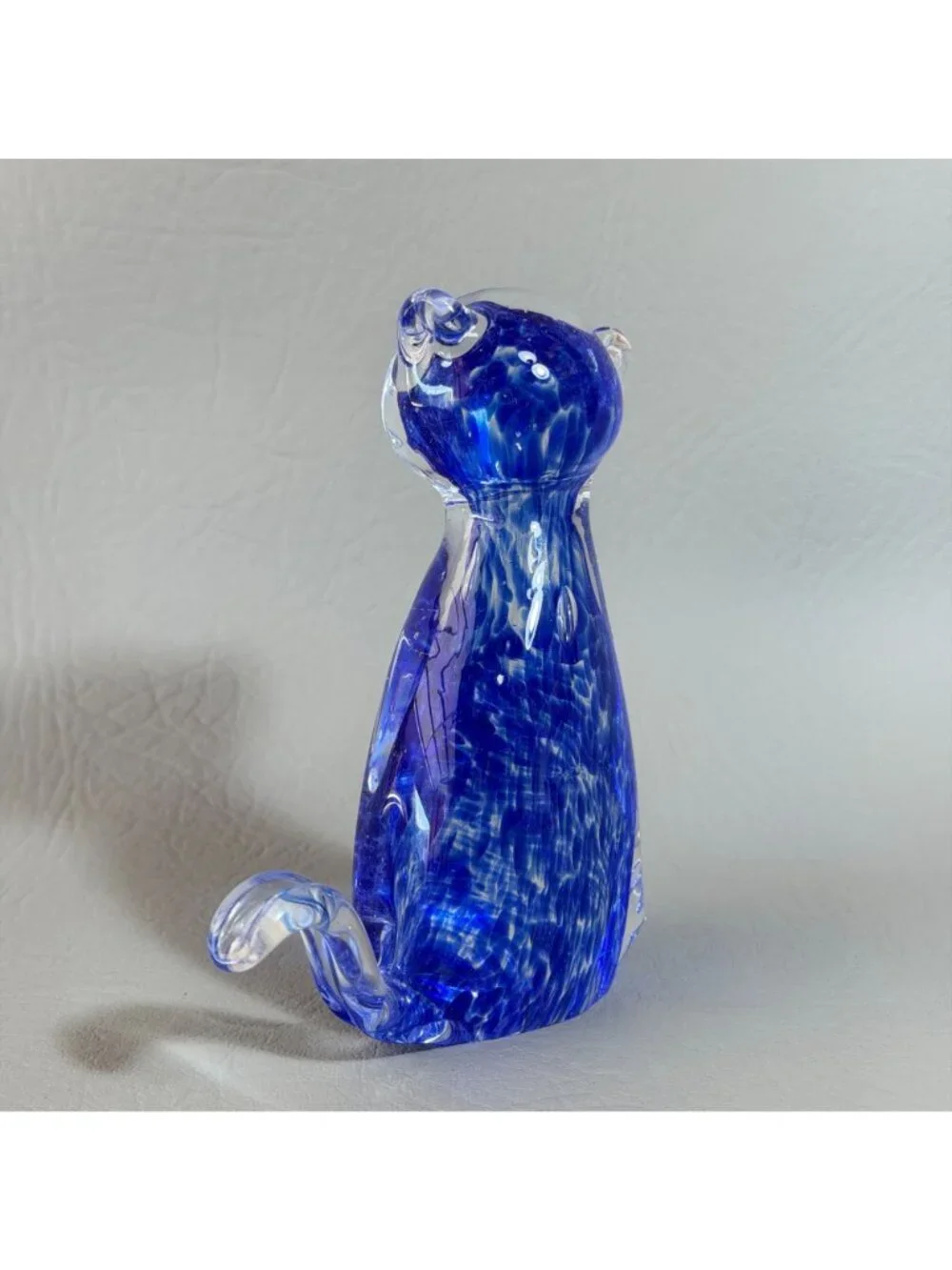 Retro Cobalt Blue Speckled Glass Sitting Cat Statue Clear Tail Paperweight 5